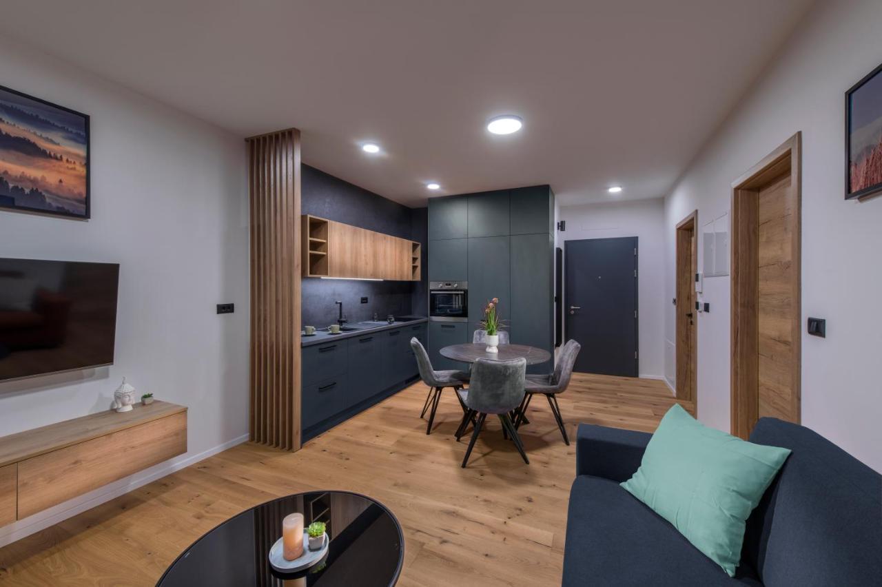 Apartmaji Harpf سلوفينج غرادتس الغرفة الصورة