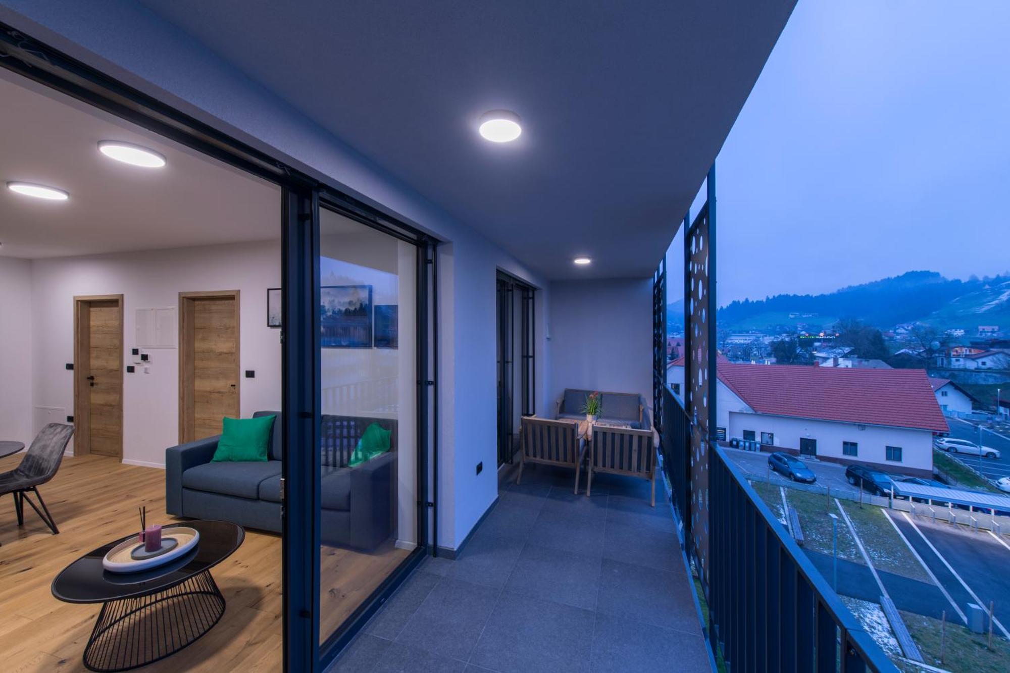 Apartmaji Harpf سلوفينج غرادتس الغرفة الصورة
