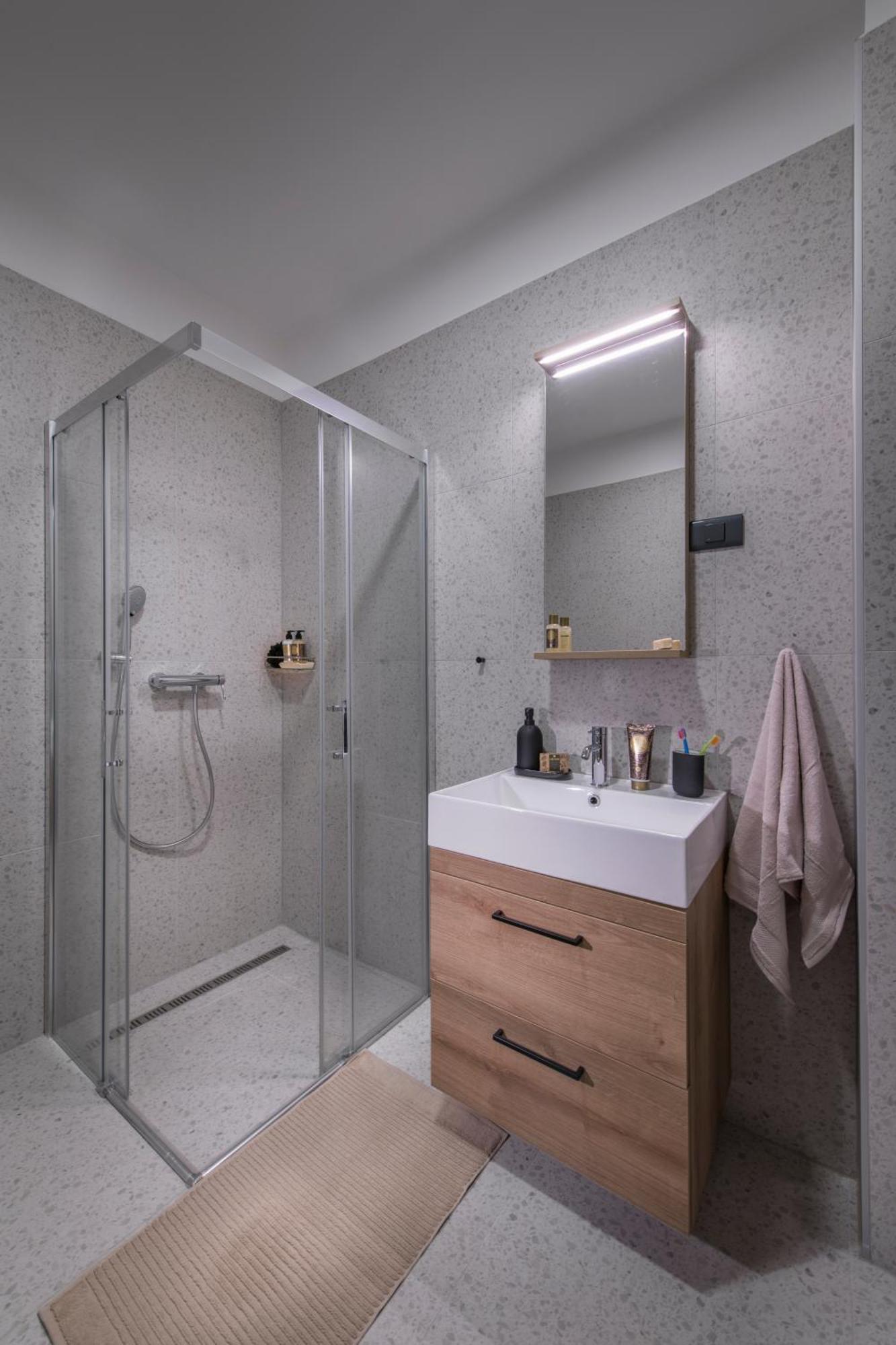 Apartmaji Harpf سلوفينج غرادتس الغرفة الصورة
