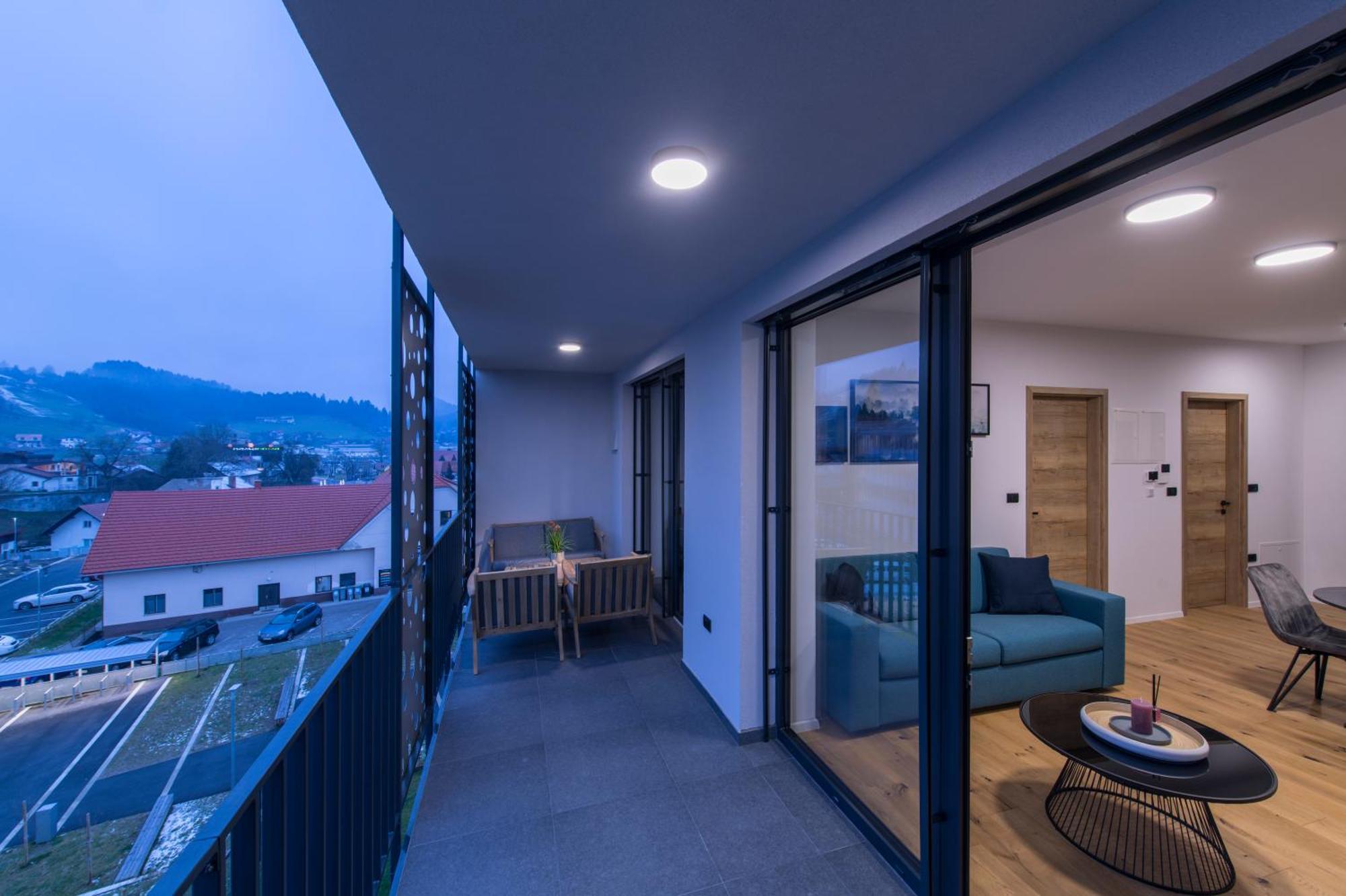Apartmaji Harpf سلوفينج غرادتس الغرفة الصورة